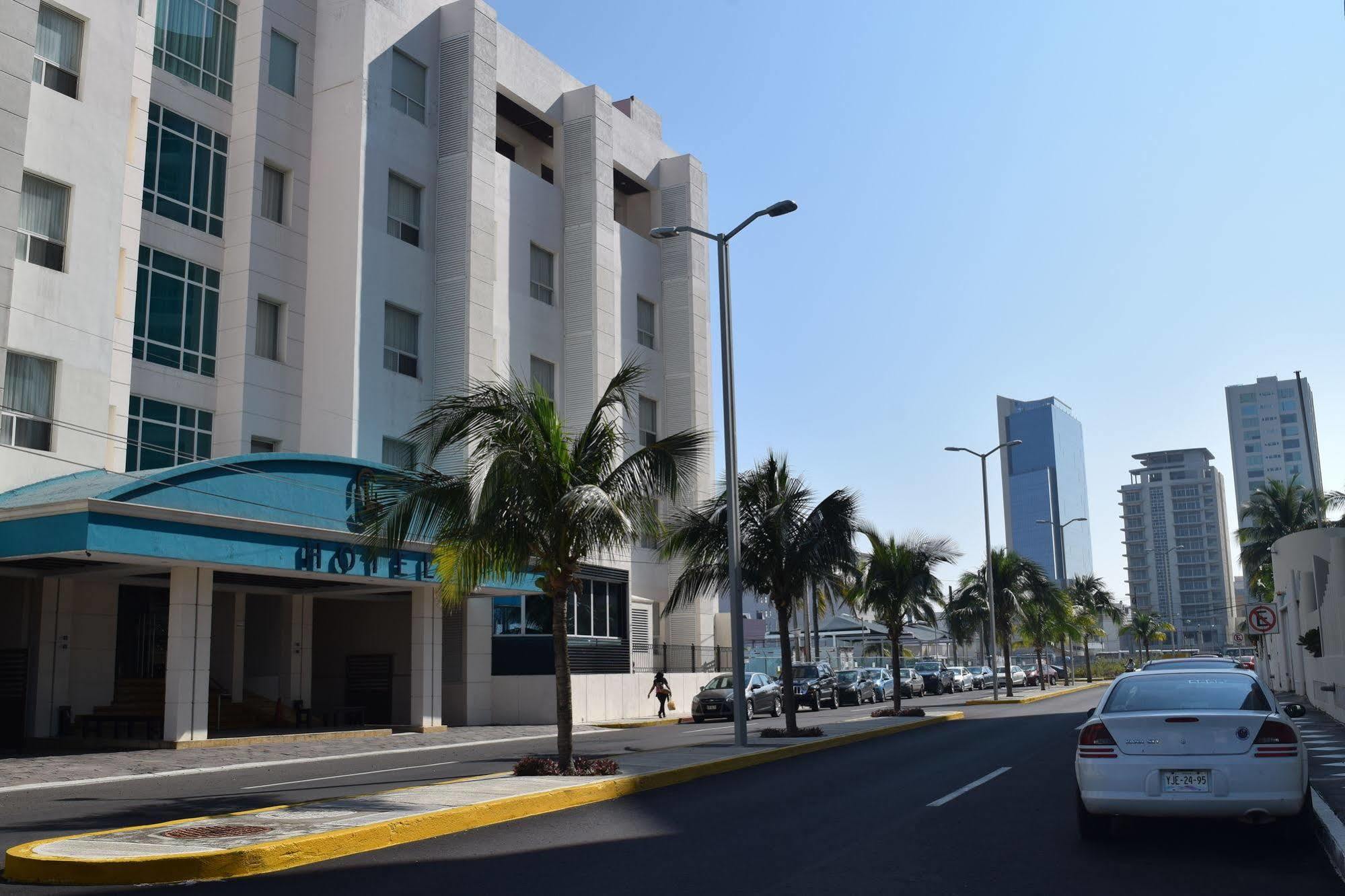 Hotel Oliba Boca Del Rio Extérieur photo