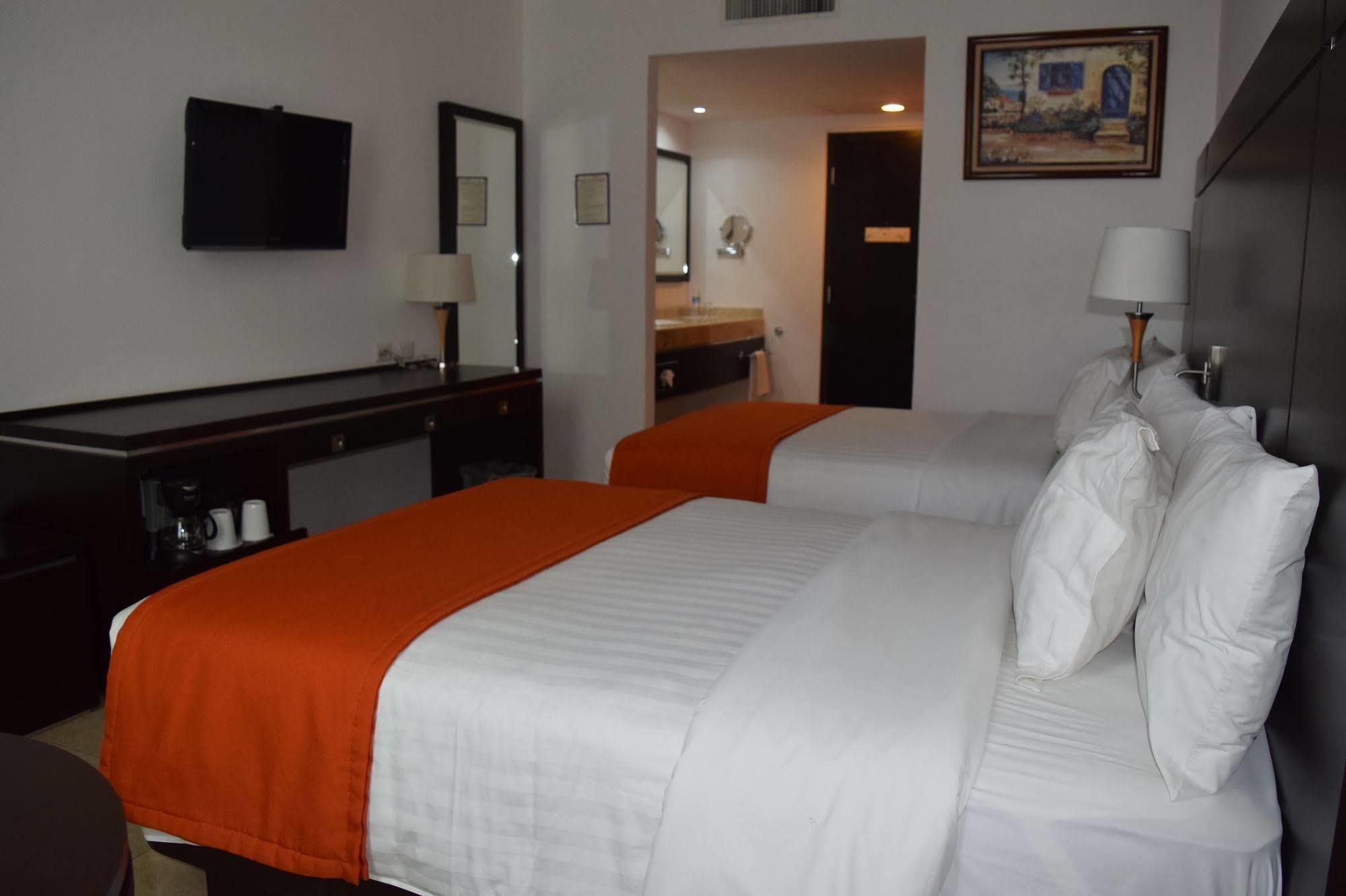 Hotel Oliba Boca Del Rio Extérieur photo